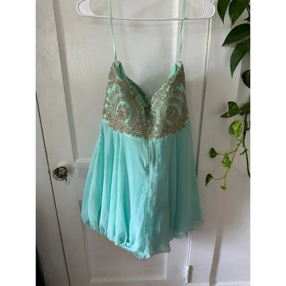 Baby Online D.R.E.S.S. Youth size medium formal dress - Picture 6 of 8